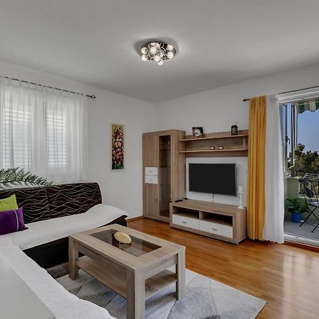 מאקרסקה Apartment Pine Fine With Free Parking מראה חיצוני תמונה