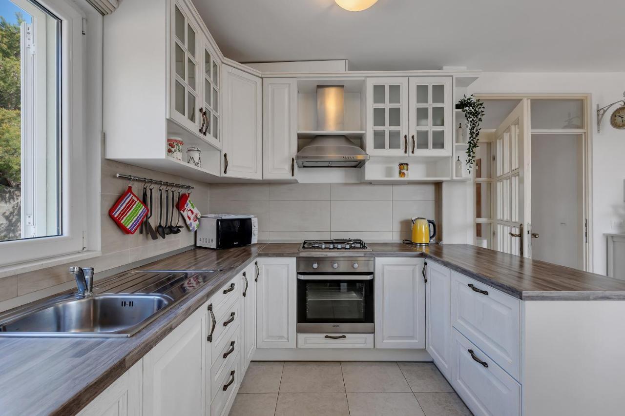 מאקרסקה Apartment Pine Fine With Free Parking מראה חיצוני תמונה