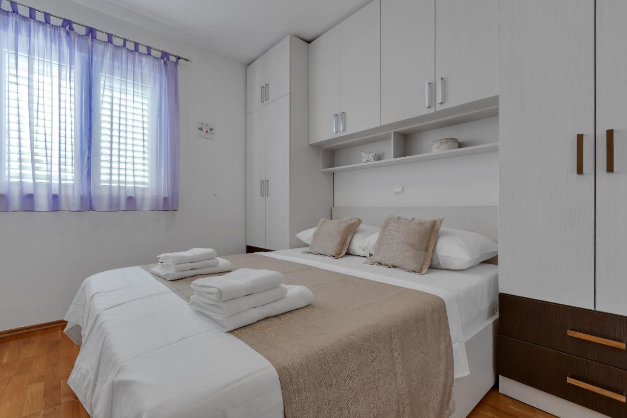 מאקרסקה Apartment Pine Fine With Free Parking מראה חיצוני תמונה