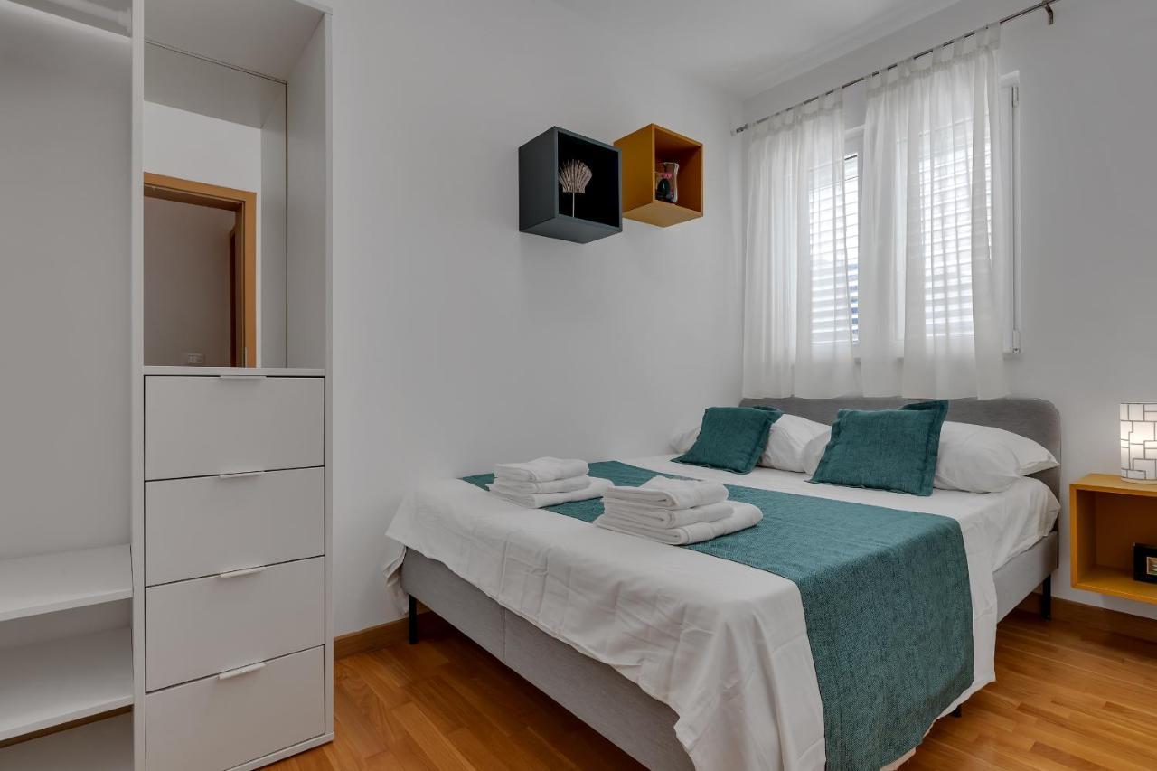 מאקרסקה Apartment Pine Fine With Free Parking מראה חיצוני תמונה